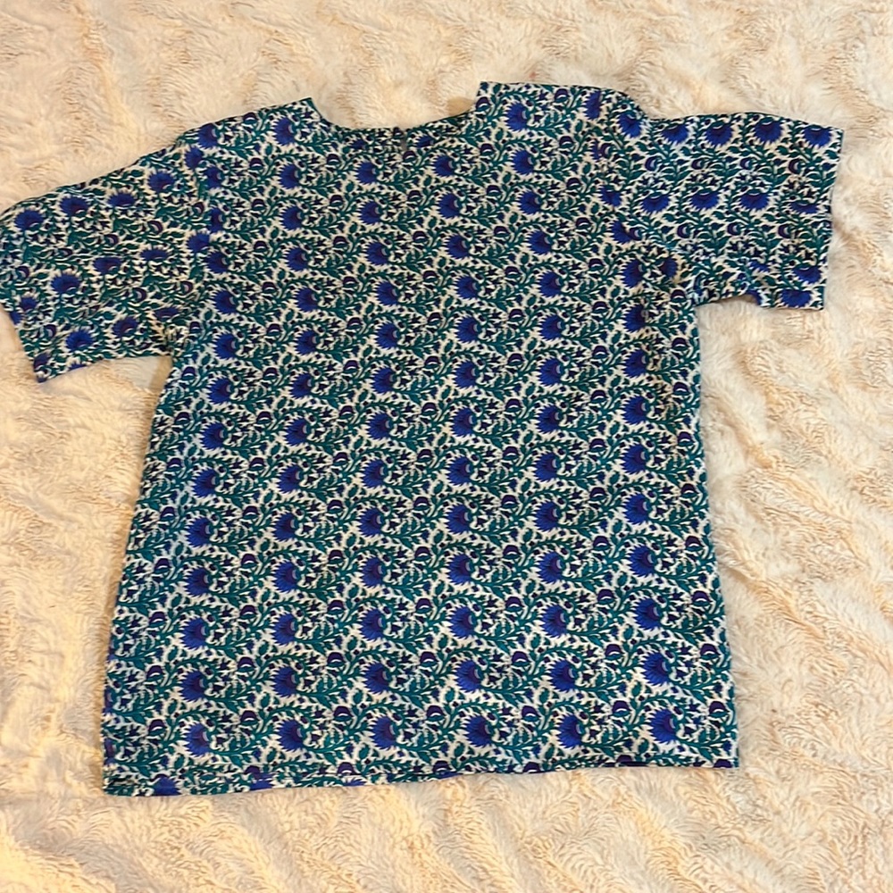 Nordstrom Point Of View 100% Silk Short Sleeve Floral Print  Top Size 6